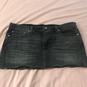 Levi’s Denim Mini Skirt size 31